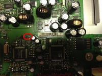 Dell 2407WFP - Brak reakcji po podłączeniu, napięcia na płycie głównej