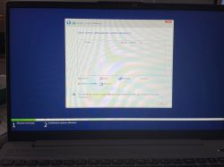 Instalacja win10 na nowym laptopie. Nie widzi dysku!