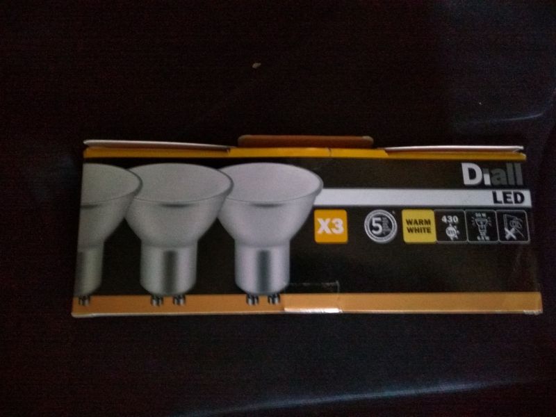 Best LED Bulb Companies: Philips vs Osram & GU10, E27, MR16, G4 Models (500-1200lm, 2700-4600K)
