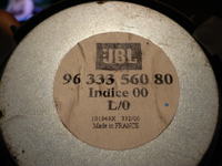 Głośniki zamiast oryg na tylnią półkę w fabr zestaw JBL??