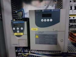 Formowanie kondensatorów w starych falownikach Lenze i Altivar - jak to zrobić?