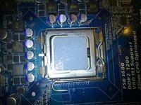 Czy temperatury ASUS GeForce 560 TI i Intel Q9300 są w normie?