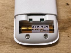 Włącznik WiFi QTouch wpinany tylko w przewód L - test, wnętrze, schemat Włącznik WiFi QTouch wpinany tylko w przewód L - test, wnętrze, schemat