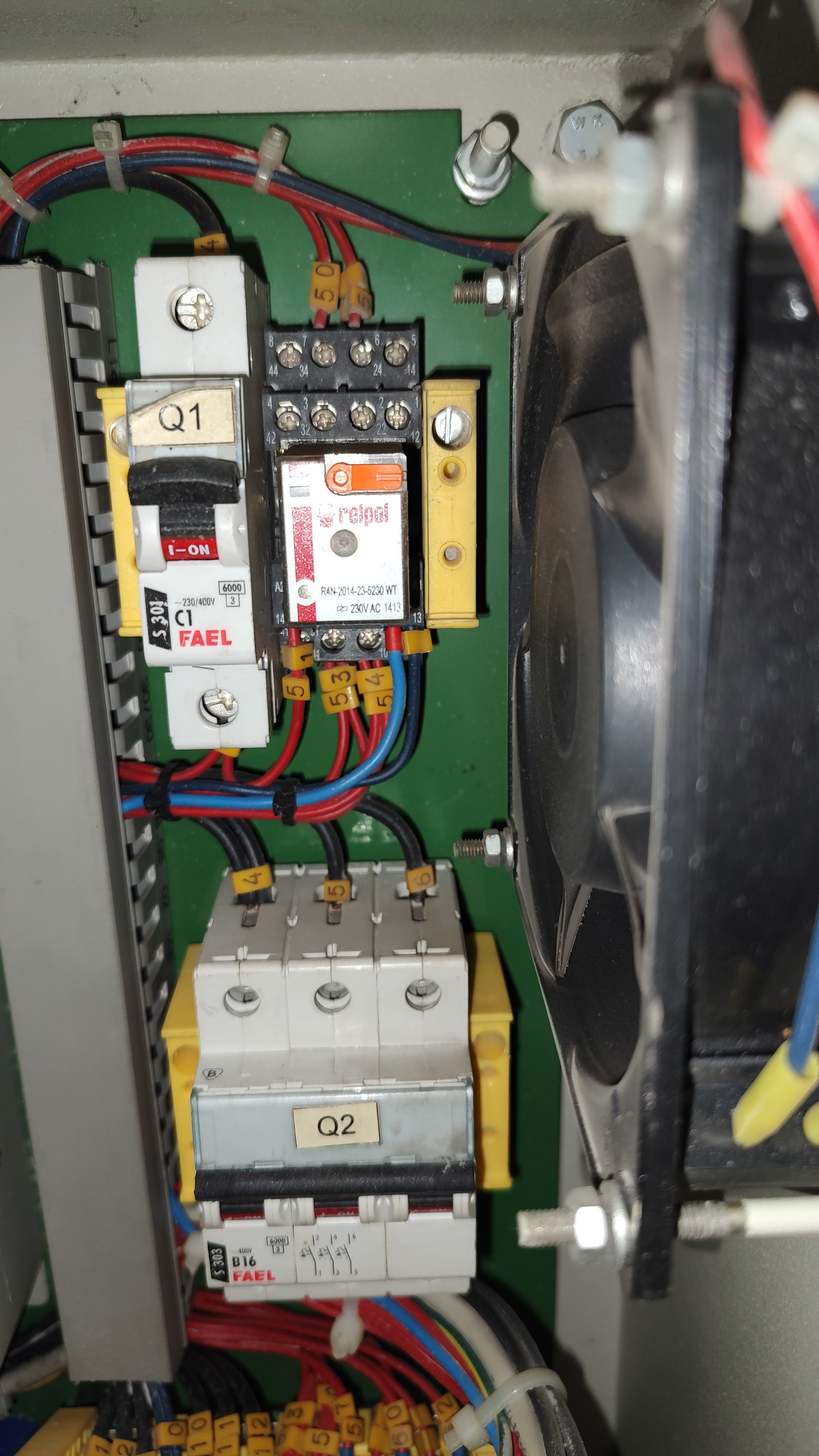 Przekaźnik przemysłowy R4N-2014-23-5230-WT: Przewijarka do papieru nie ...