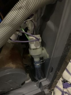 Beko DFN05X10S - zmywarka nie pobiera wody i nie myje