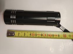 Prosty sposób na zmianę zasilania latarki z 3xAAA na Li-Ion 18650 Prosty sposób na zmianę zasilania latarki z 3xAAA na Li-Ion 18650