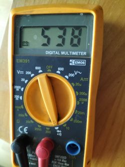 Toyota Corolla e12: Szyba kierowcy nie działa - akumulator, silniczek, przekaźnik, kondensatory