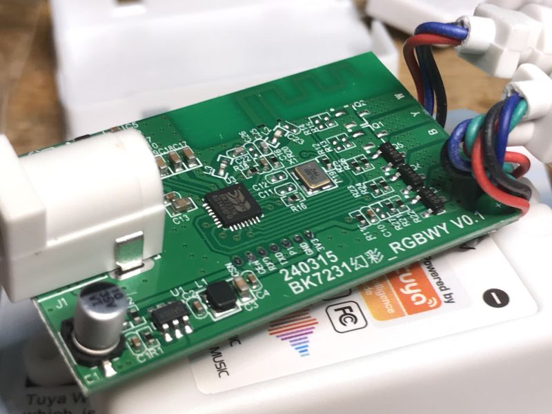 Software change and decoding of remote control codes from the Wi-Fi LED bar controller OP-WF-A3