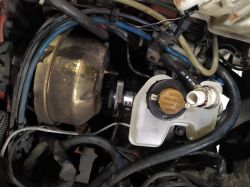 Fiat Panda 1,0 SPI 93r - Praca silnika a serwo hamulca.