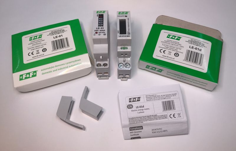 Liczniki energii F&F LE-01 i LE-01d oraz opakowania.
