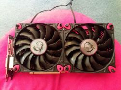Jaką funkcję pełni sekcja na zdjęciu karty RX 580 po zwarcie wentylatora?