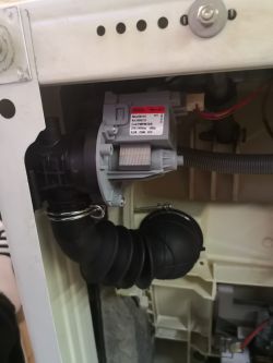 Bosch WAT28661GB series 6 - pralka zablokowany bęben