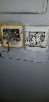 Podwójny włącznik światła na starej instalacji