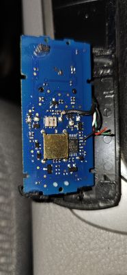 Jak przylutować kabelki w Sony Ericsson HCB-400? Potrzebuję schematu.