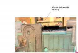 Simens - Woda pod zmywarką/woda wylewa się otworem odpowietrzającym
