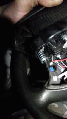 Citroen Berlingo 2.0 HDI, 2005 - The horn does not work always Citroen Berlingo 2.0 HDI, 2005 - The horn does not work always