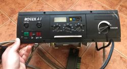 Wnętrze kontrolera kotła Rotex A1, regulator pogodowy Gamma 2B