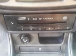 Nissan Almera n16 2001 - błąd odtwarzacza CD, płyty nie wchodzą