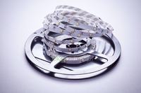 Jak zamontować dodatkowe oświetlenie LED w starszym samochodzie?