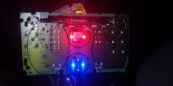 Wymiana diod SMD 3528 PLCC-2 w radiu Opel Astra H Cd30 - Dlaczego niebieska i biała ledowo świecą?