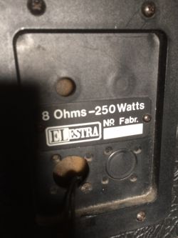 Do czego można wykorzystać głośnik SoundTech CX4C?