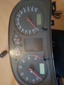 Podłączenie stacyjki Audi A3 8L - kontrolki na liczniku po przekręceniu klucza