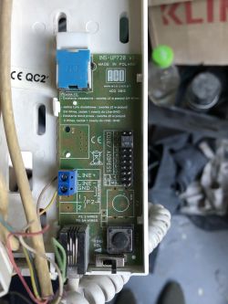 Podłączenie nowego domofonu Cyfral Smart-5P w miejsce starego