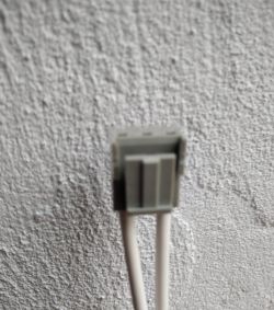 Poszukiwanie specyficznych kostek (złączek) do przewodów - jak je znaleźć?