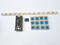Zestaw PI Pico RP2040 z komponentami elektronicznymi.
