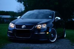 VW Jetta mk5 - Migające diody LED typu w2,3w o barwie 6000k w nowych lampach z Allegro