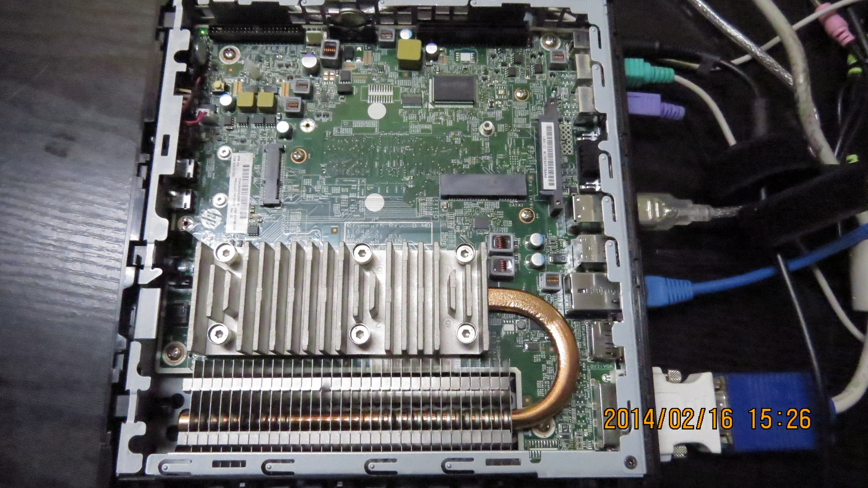 Jak rozszerzyć pamięć w terminalu HP T5730 do instalacji Windows Server?
