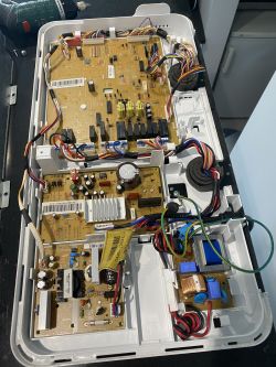 Samsung RS7768FHCBC - w ogóle nie ma prądu Samsung RS7768FHCBC - w ogóle nie ma prądu