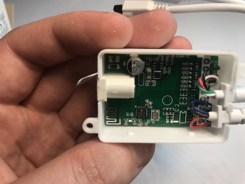 Interior, design and firmware change of the BL602-based LED strip controller from Bouffalo Lab