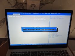 ASUS X509F nie wykrywa pendrive USB - jak zainstalować system?