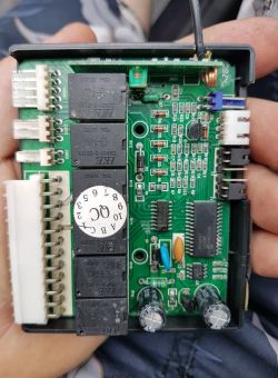 Nieznany autoalarm - Czy ktoś wie co to za autoalarm?