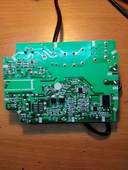 Makita DC18WA U - dioda miga po wymianie kondensatorów, co dalej?