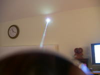 Pozornie kolorowy laser