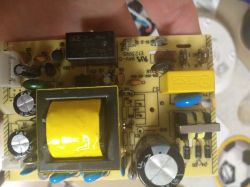 Wartości rezystorów SMD R9 i R6 w zasilaczu Medisana AH 661
