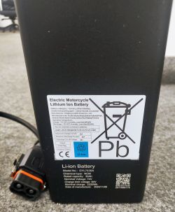 [Sprzedam] Nowe baterie trakcyjne Li-ion NCM 74V 30Ah z ładowarką sieciową