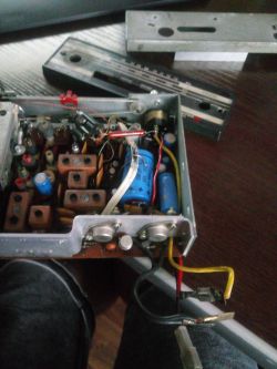 Jak podłączyć i sprawdzić działanie radia Safari 2 w domu?