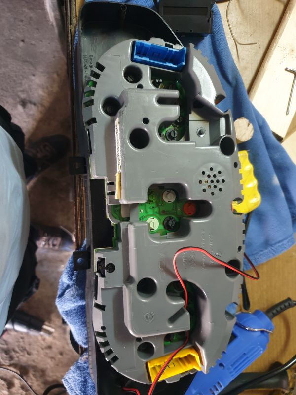 Audi a4 b5 1.6 dał 1996 adp - Montaż oryginalnego termometru