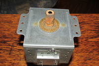 Uszkodzony magnetron w mikrofalówce. Opłaca się naprawiać? Uszkodzony magnetron w mikrofalówce. Opłaca się naprawiać?