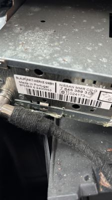 [Zlecę] Jak odblokować radio Blaupunkt BP5389 6 2400953 - potrzebny kod?