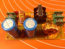 Budujemy wzmacniacz - filtr zasilania zakłóceń wysokiej częstotliwości