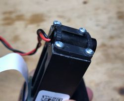 Wnętrze odkurzacza smart/robota sprzątającego z WiFi Medion 13277