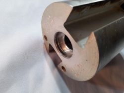 Wyjmowanie łożyska z wałka struga elektrycznego Bosch PHO20-82 - instrukcje i wskazówki