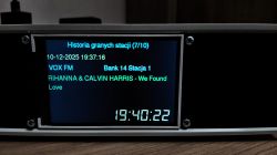 Radio display showing played station history and current time