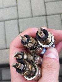 Astra H GTC - Wymiana świec zapłonowych - czyścić gwint?