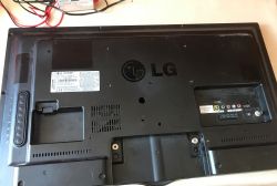 Telewizor ze śmieci, tester LED, naprawa podświetlenia LED przy zerowym budżecie