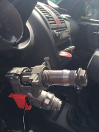 Jak wyjąć kolumnę kierowniczą w Lupo 1.4 TDI do wymiany kostki stacyjki?